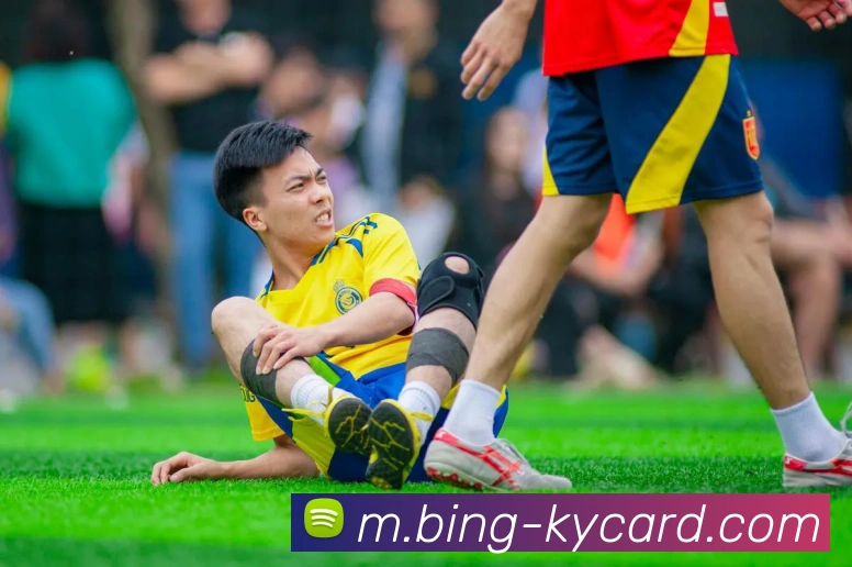 杨瀚森首次首发球衣拍卖成交价高达42356元引发热议